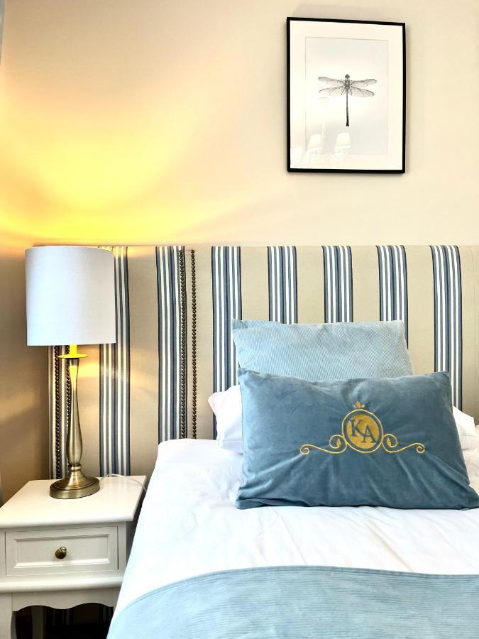 Apartamenty Kamienica Arte 4 Устка Екстер'єр фото
