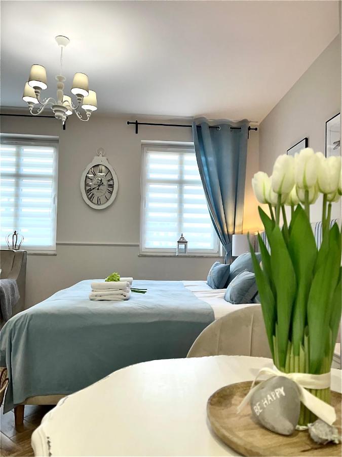 Apartamenty Kamienica Arte 4 Устка Екстер'єр фото
