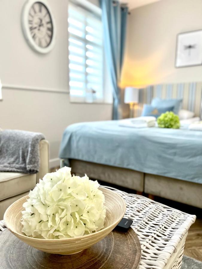 Apartamenty Kamienica Arte 4 Устка Екстер'єр фото
